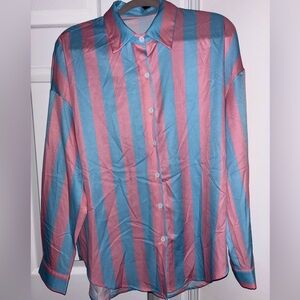 6/$28❗️Striped Blue and Pink button down Shirt